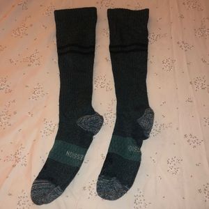 Women’s compression socks